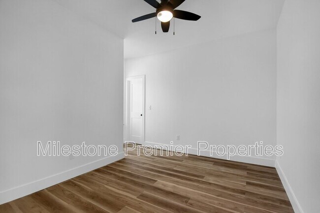 Building Photo - 440 Bentwood Dr