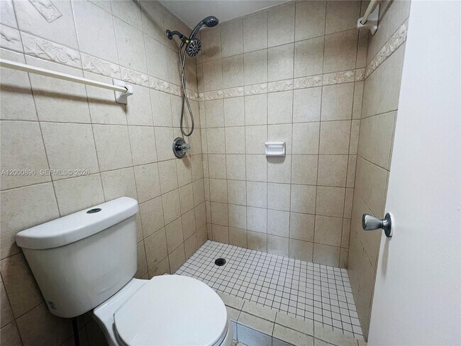 Building Photo - 8307 SW 142nd Ave