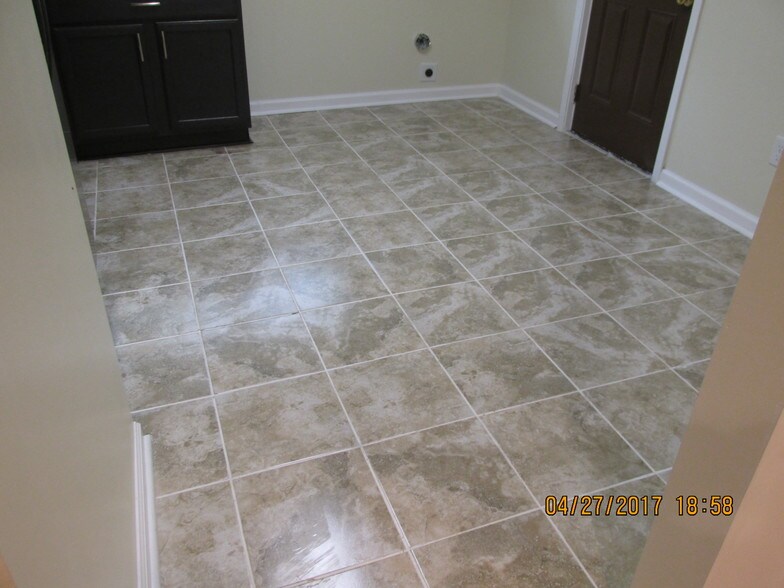 Building Photo - 1 Green Gate Ct