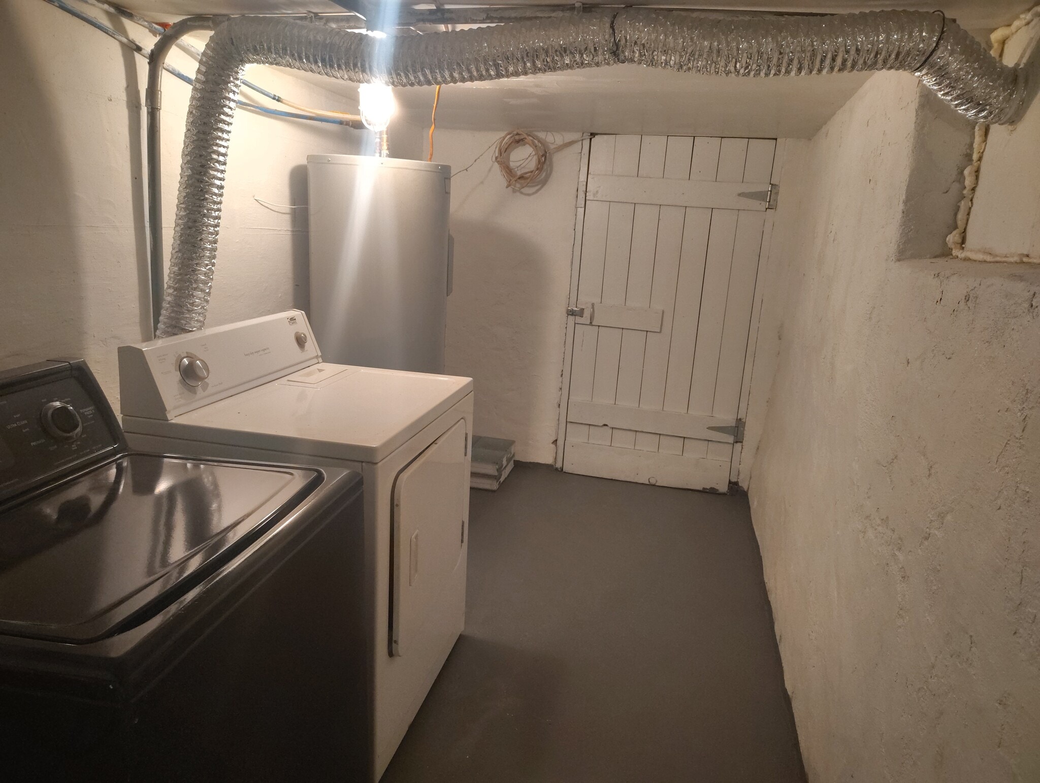 Building Photo - 6 S German St