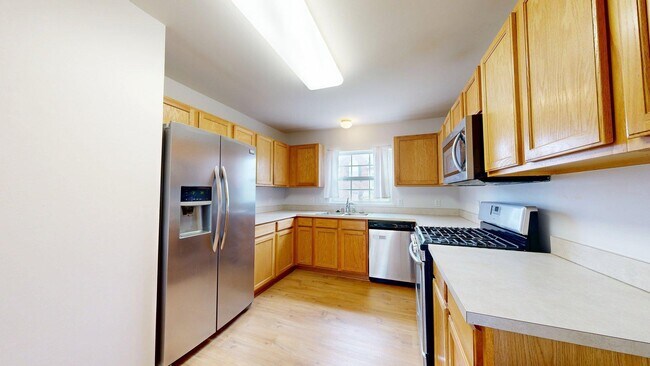 Building Photo - 3073 Promenade Cir