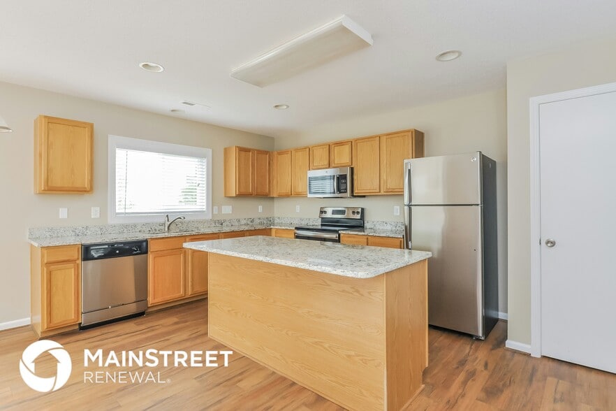 Building Photo - 2423 Quarry Ridge Ln