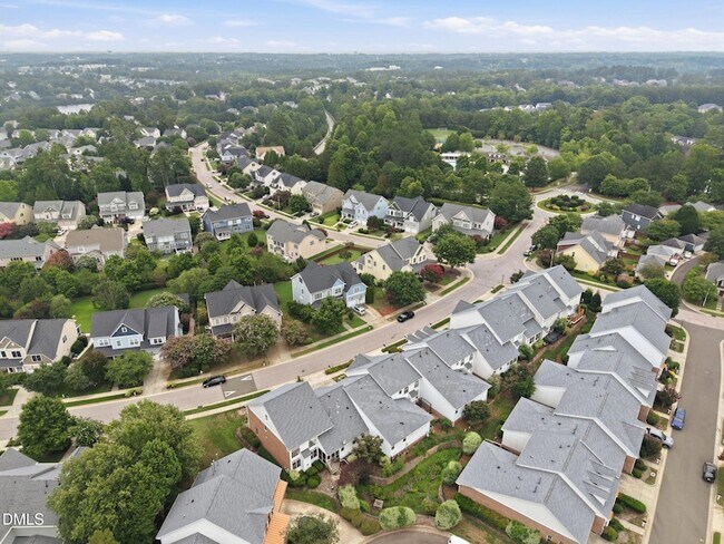 Building Photo - 401 Waverly Hills Dr