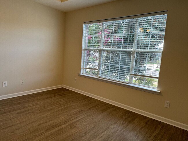 Building Photo - Prattville Home