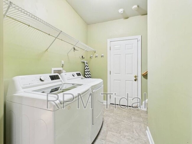 Building Photo - 4905 Burnley Dr