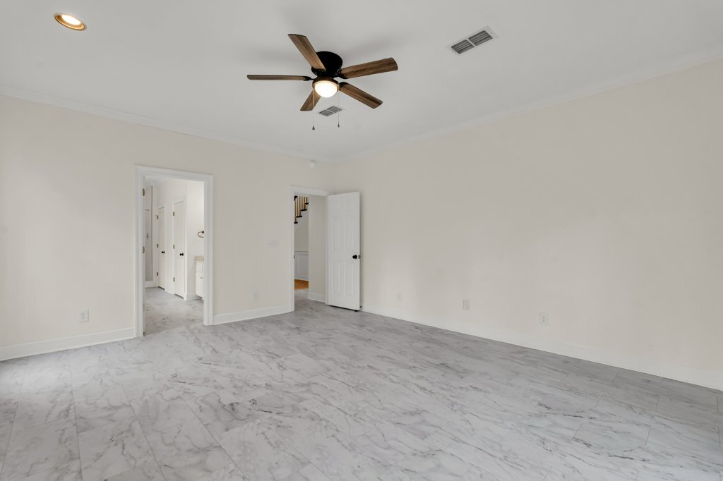 Building Photo - 415 Megan Ln