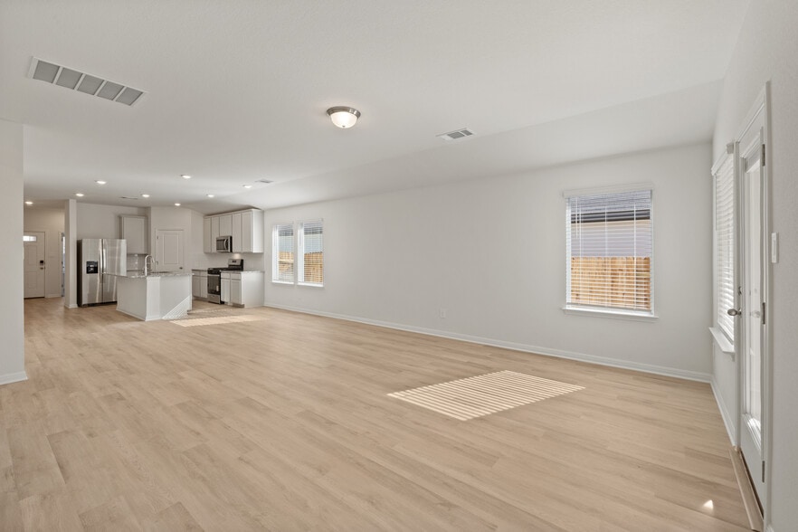 Building Photo - 5000 Stockton Ln