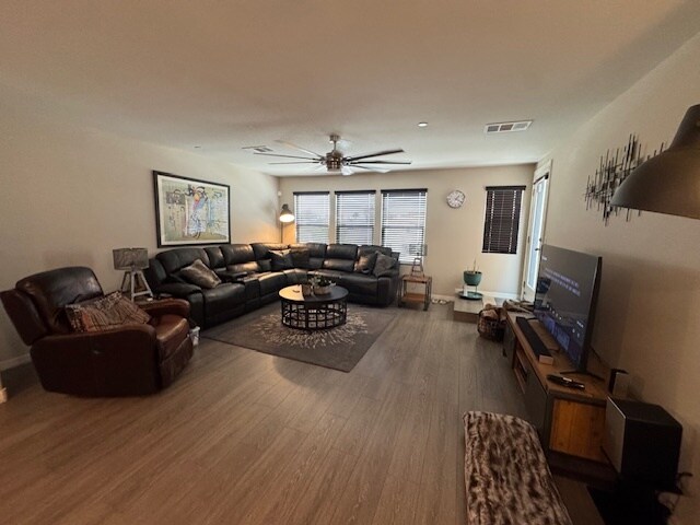 Building Photo - 62 Morning Mimosa Ct