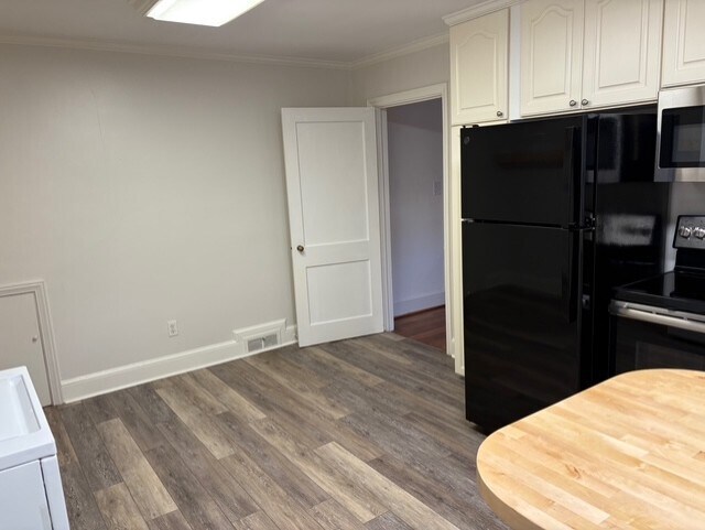 Building Photo - 361 Mills Ave