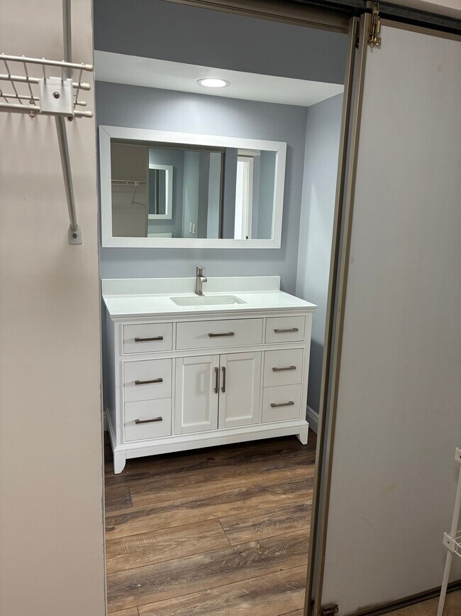 Building Photo - 31 Plantation Dr