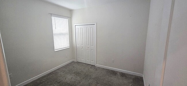 Building Photo - 212 Bergamot Lp