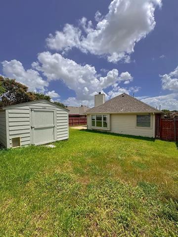Building Photo - 7015 Hillwood Dr