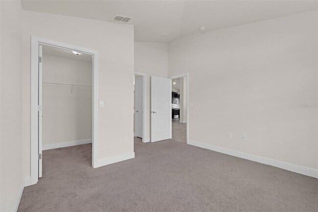 Building Photo - 424 Buchannan Dr
