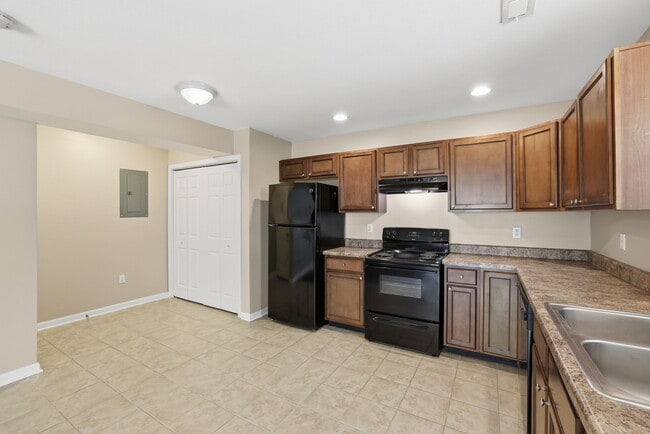 Building Photo - 740-742 Marley Way