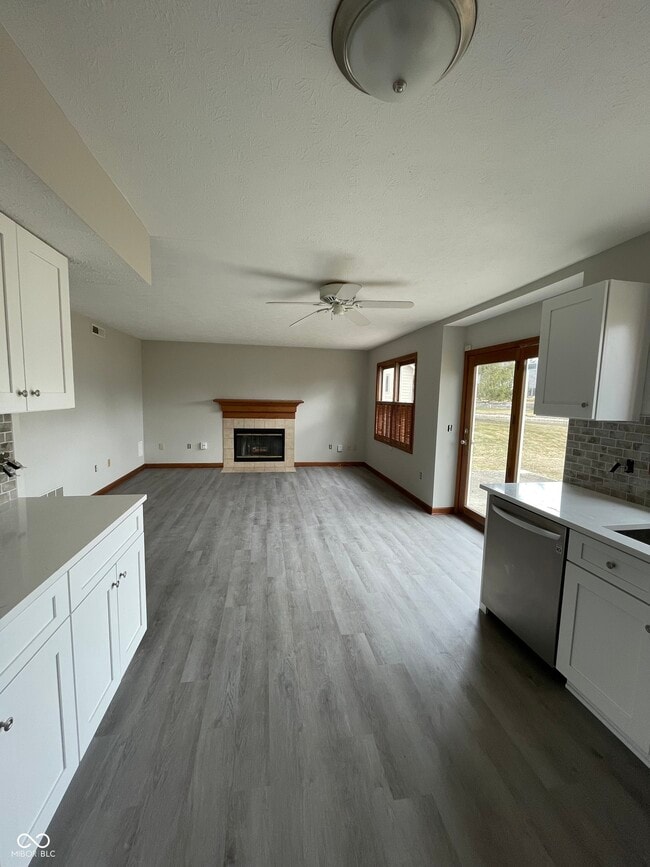 Building Photo - 2068 Suda Dr