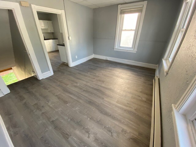 Building Photo - 112 Walnut St