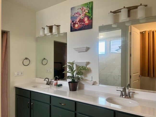 Building Photo - 21966 E 42nd Pl