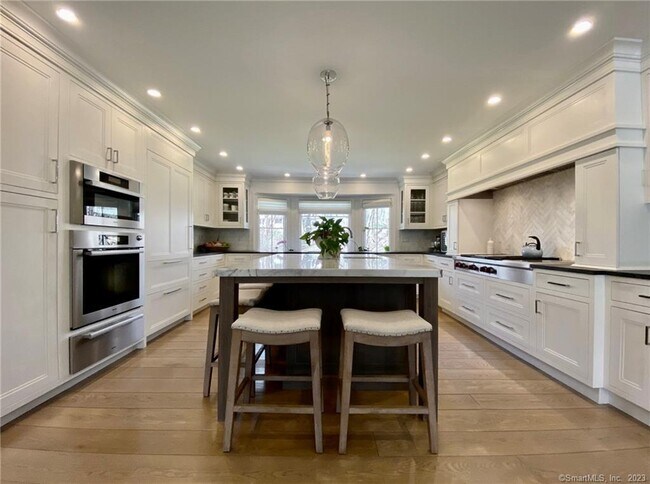 Building Photo - 7 Whaling Rd