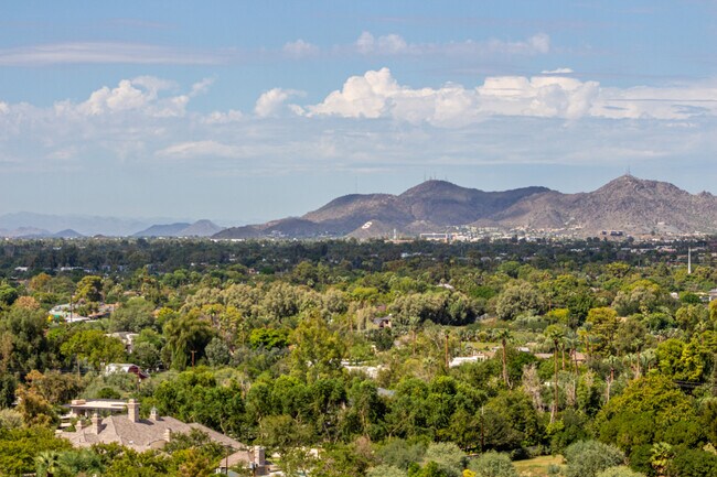 Building Photo - 4808 N 24th St