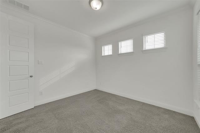 Building Photo - 511 Yellow Rose Ln