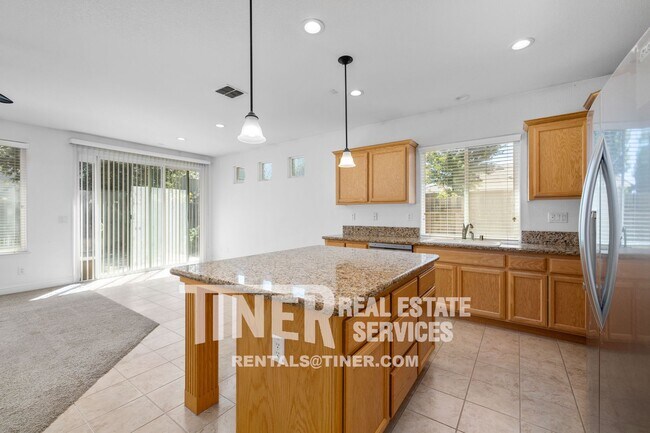 Building Photo - 12236 Habitat Way