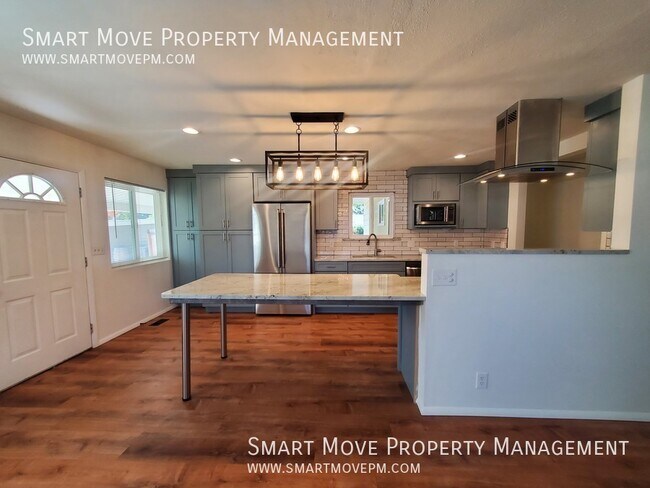 Building Photo - 6030 Kirkwood Cir