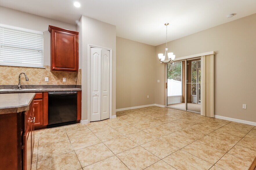 Building Photo - 11832 Colony Lakes Blvd