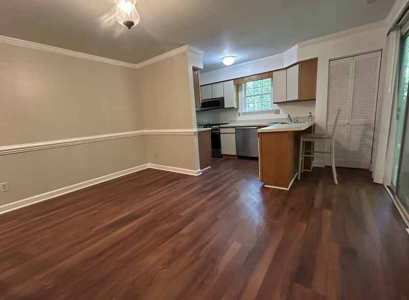 Building Photo - 469 Summerwalk Cir