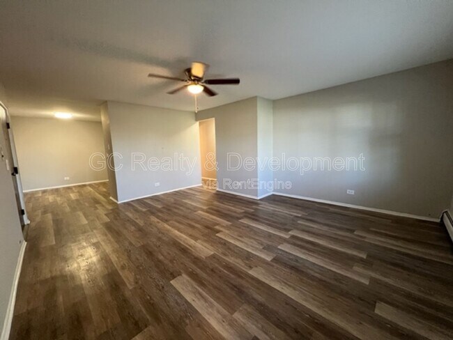 Building Photo - 312 N Warwick Ave