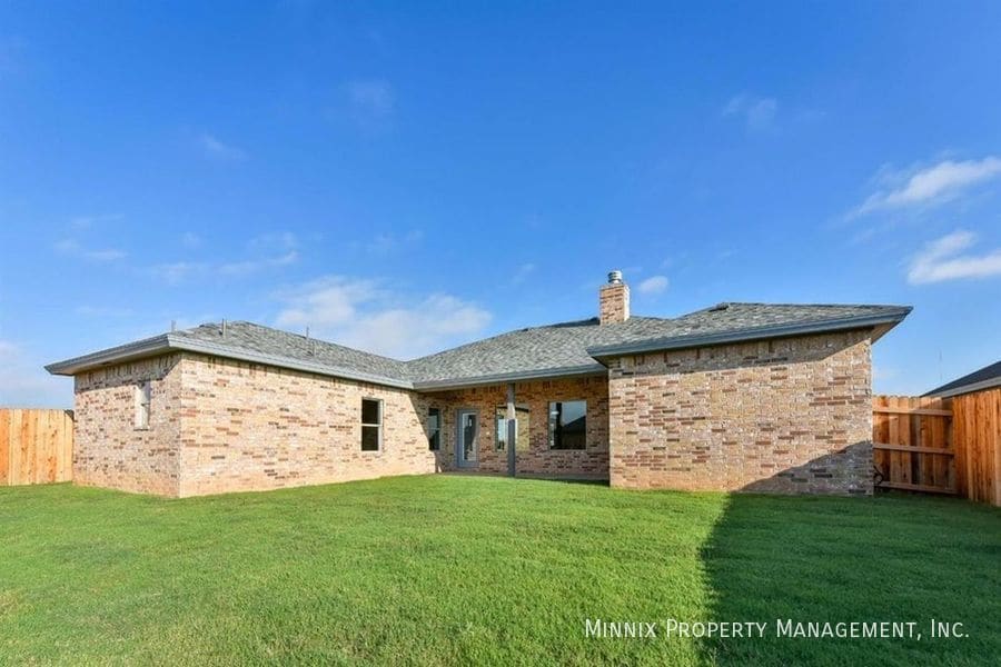 Building Photo - 2103 99th St