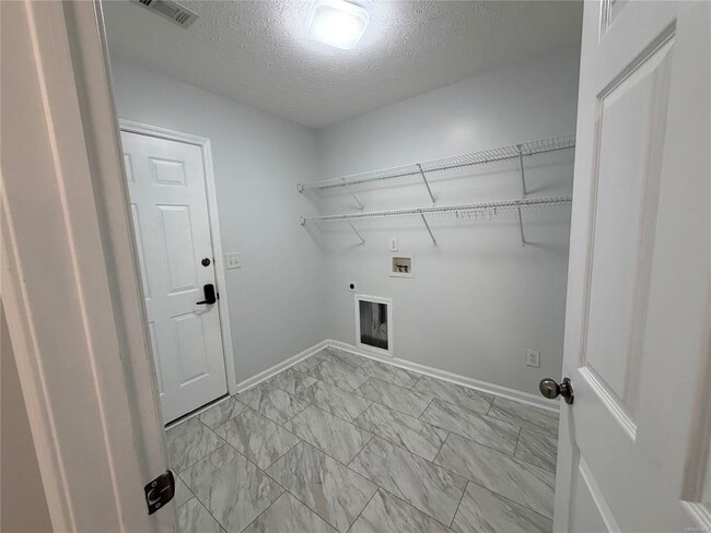 Building Photo - 7448 Wimberly Ln