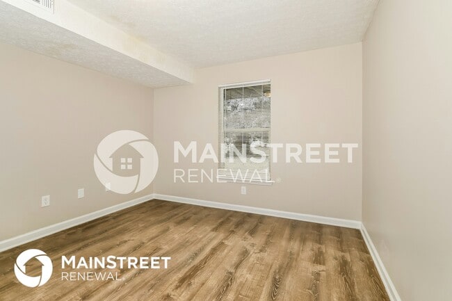 Building Photo - 2913 Dumesnil St