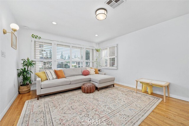 Building Photo - 5049 Adenmoor Ave