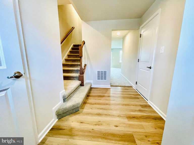 Building Photo - 4550 Chase Ln