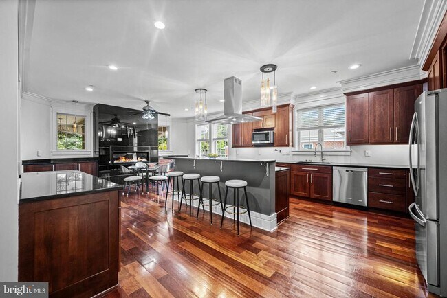 Building Photo - 9715 Singleton Dr
