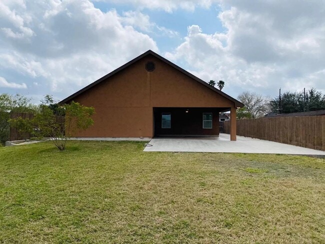 Building Photo - 183 Kleberg Ave