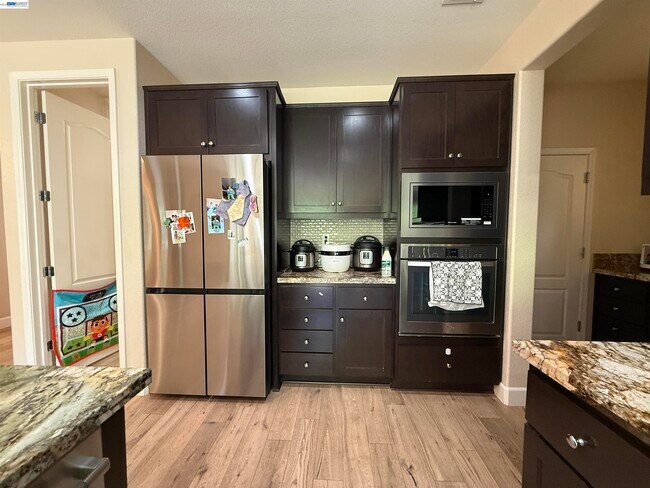 Building Photo - 7826 Kelly Canyon Pl