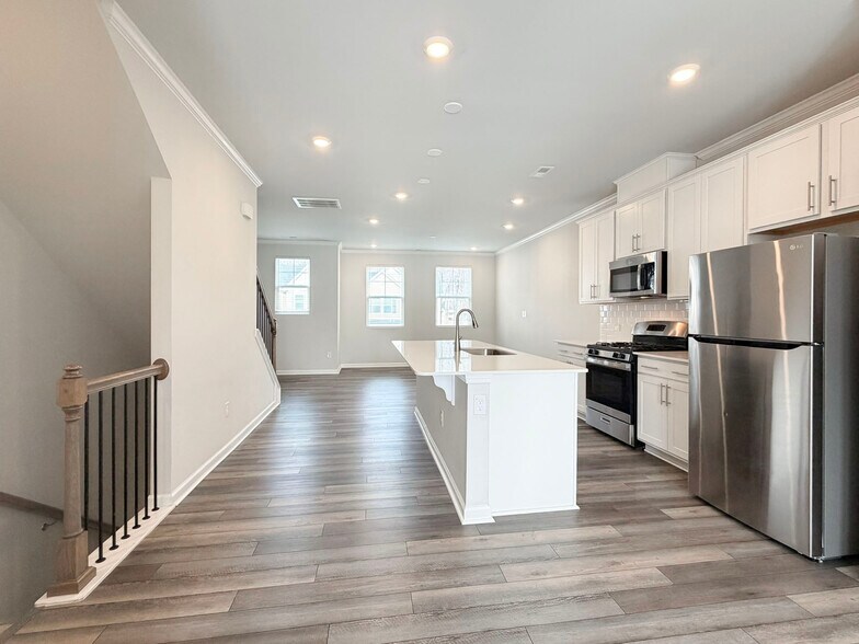 Building Photo - 196 Aster Bloom Ln