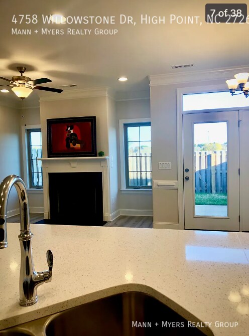 Building Photo - 4758 Willowstone Dr