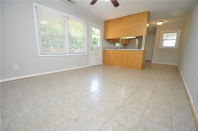 Building Photo - 4814 Greenbrier Rd