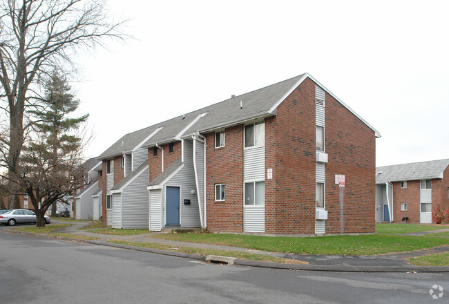 Primary Photo - Piperbrook Apartments