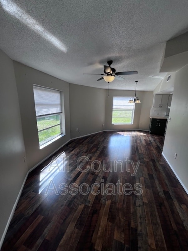 Building Photo - 11023 Hook Ln