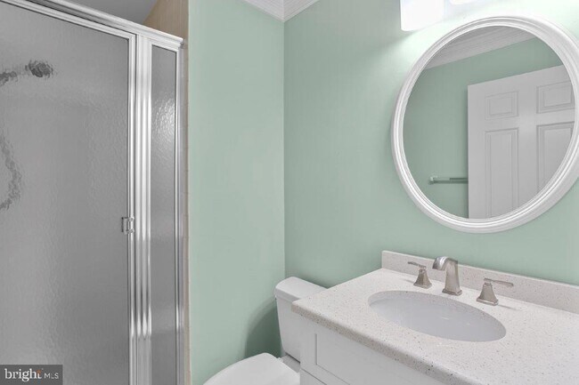 Building Photo - 117 E Dover St