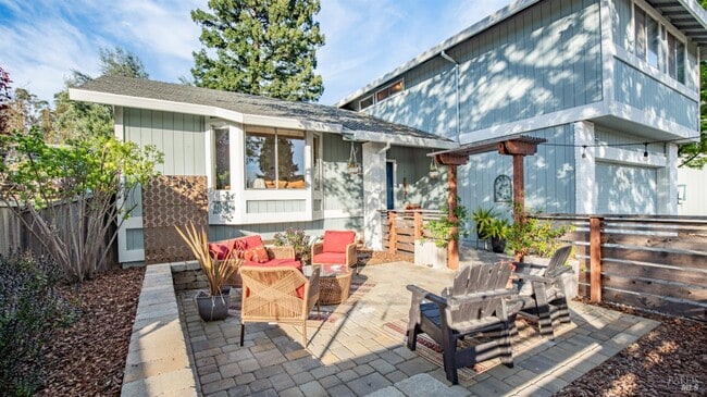 Building Photo - 5270 Arnica Way