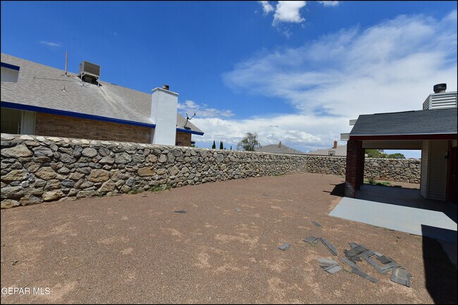 Building Photo - 4526 Monahans Dr