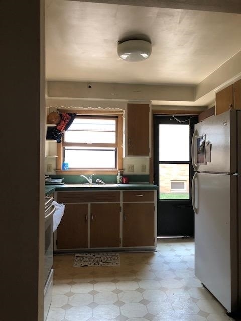 Building Photo - 921 Haywood Dr