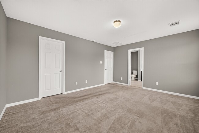 Building Photo - 8932 Hollister Commons Ln