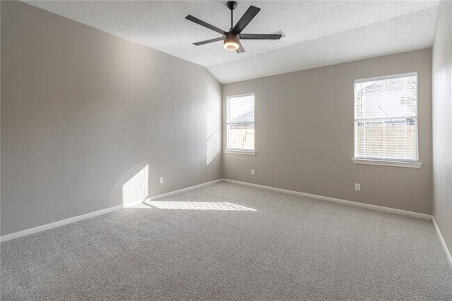 Building Photo - 2519 Flycatcher Cove Dr
