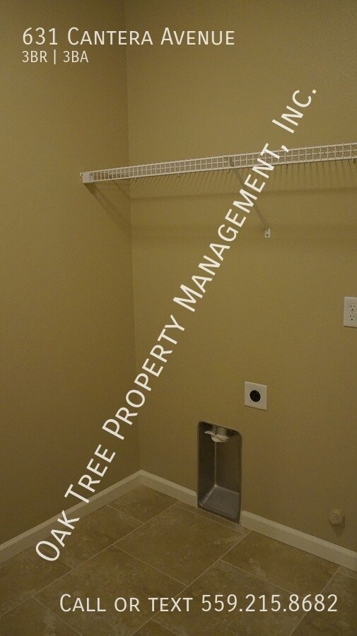 Building Photo - 631 Cantera Ave
