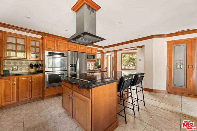 Building Photo - 3200 Oakley Dr